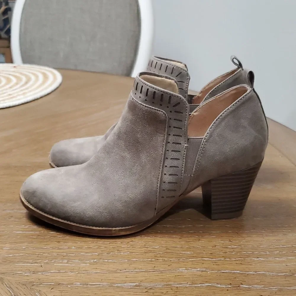 LifeStride Velosity Jovie Womans Booties ankle boots, Grey,size 6.5